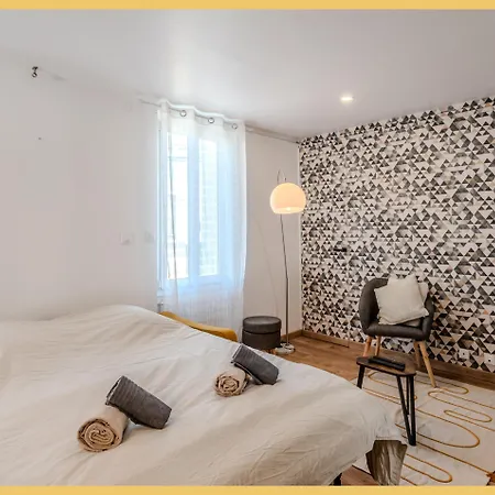 Le Houx I T2 I *
